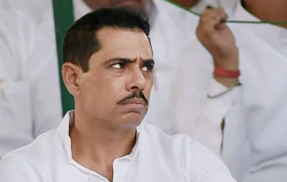 After receiving the ED summons, Robert Vadra went to the office on his own.